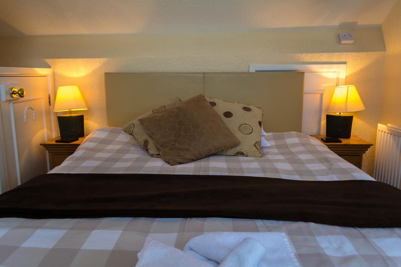 سويندون The Lodge المظهر الخارجي الصورة
